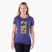 Women's Everyday Runners Tee - Boston 26.2 Vertical