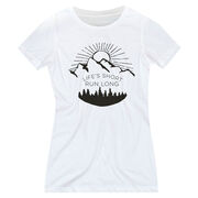 Women's Everyday Runners Tee - Life's Short Run Long (Mountains)