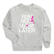 Running Raglan Crew Neck Pullover - Run Now Wine Later (Bold)