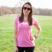 Women's Everyday Runners Tee - Trail Runner in the Mountains