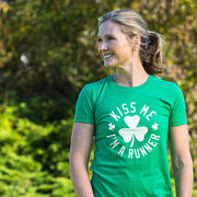 Running Women's Everyday Tee - Kiss Me I am a Runner Shamrock