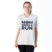 Women's Short Sleeve Tech Tee - Mom Needs A Run