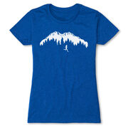 Women's Everyday Runners Tee - Trail Runner in the Mountains