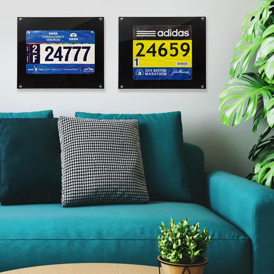 BibBits Magnetic Race Bib Holders (Runner Design) - Blue 