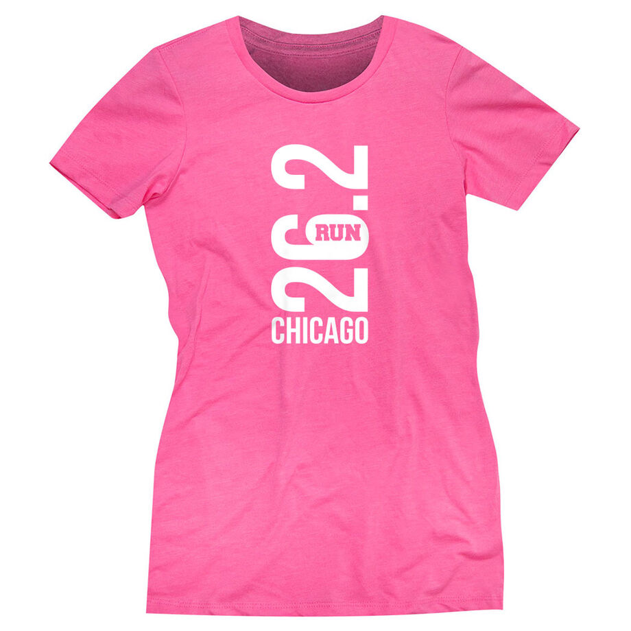 Women's Everyday Runners Tee - Chicago 26.2 Vertical
