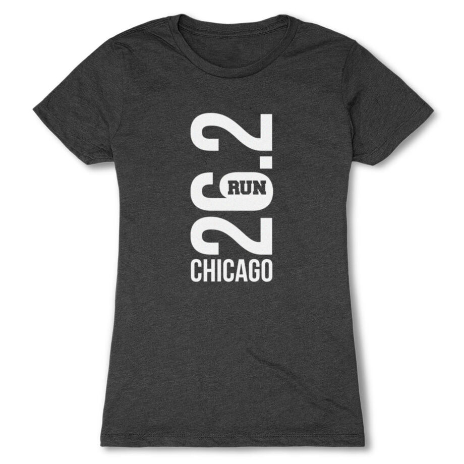 Women's Everyday Runners Tee - Chicago 26.2 Vertical