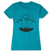 Women's Everyday Runners Tee - Life's Short Run Long (Mountains)