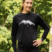 Running Raglan Crew Neck Pullover - Trail Runner in the Mountains