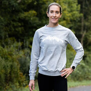 Running Raglan Crew Neck Pullover - Trail Runner in the Mountains