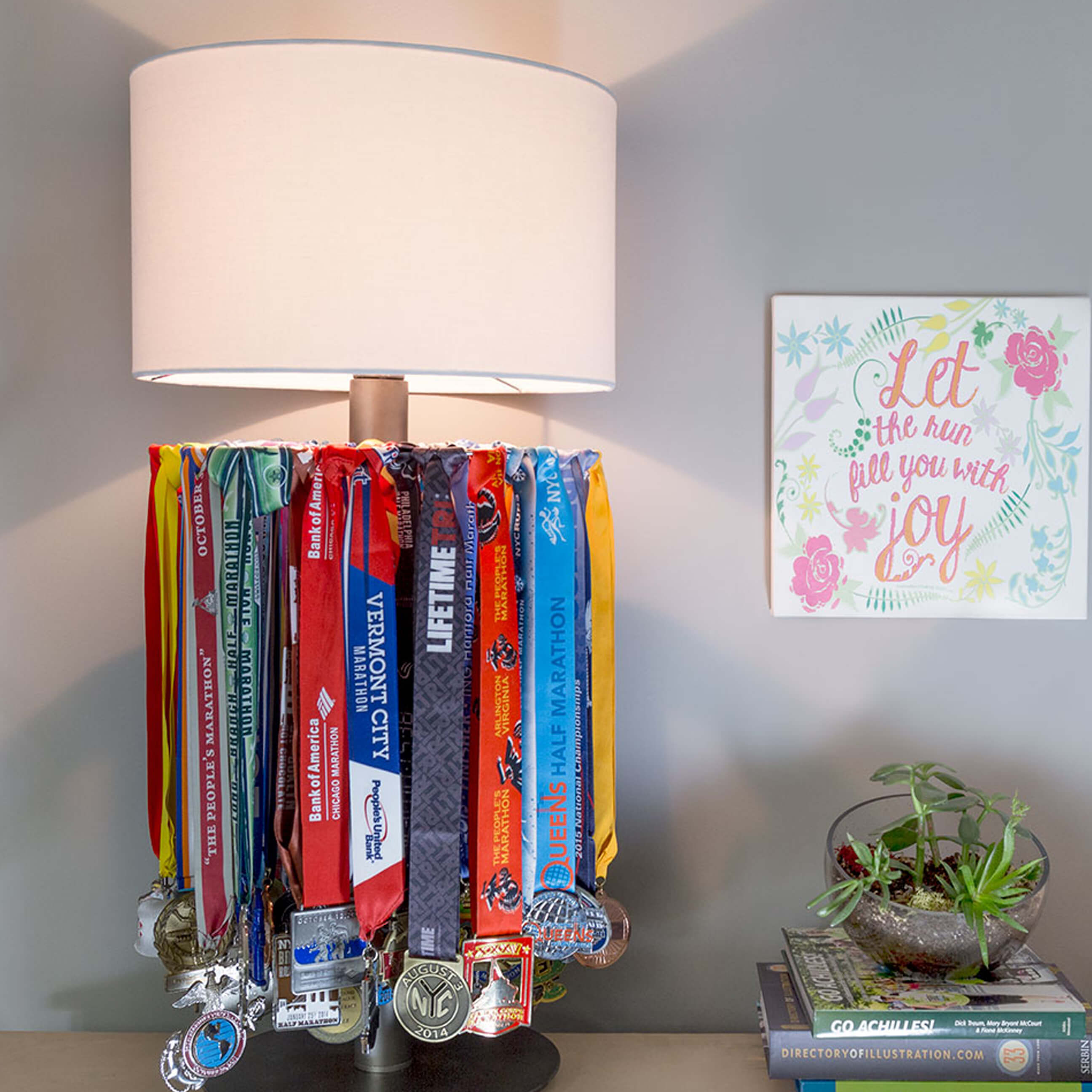 Tabletop Medal Display Lamp